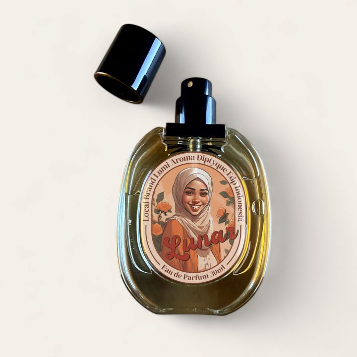 LumiAroma%20%E2%97%89%20Lunar%20%7C%20Women's%20Eau%20de%20Parfum%20%7C%2030ml%20-%20Image%205