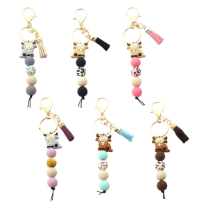 Highland Cow Keychain with Tassels Silicone Bead and Animal Keyring Pendant Decorative Bag Charm Backpack Decoration