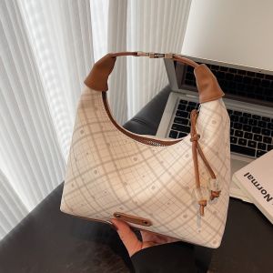 Striped Dumpling Bag - Vintage Shoulder & Crossbody Purse