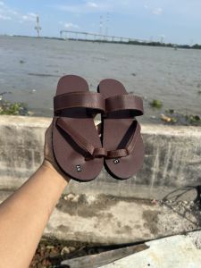 Dép xỏ ngón chéo nam nữ màu nâu ( dép xăng đan học sinh )