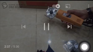 Máy cắt cắt vải YJ-70A. Gồm máy +2 lưỡi cắt và đá mài dự phòng +miễn ship