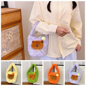 DINAH งานปัก กระเป๋าทรงถัง Capybara ตุ๊กตาผ้าพลัฌ จุได้มาก กระเป๋าเก็บของลายการ์ตูน กระเป๋าสะพายไหล่แบบสั้น สีเหลืองทาเล็บ กระเป๋าถือขนยาว สำหรับผู้หญิง