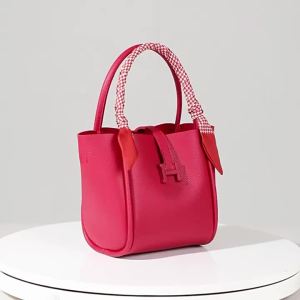 New womens bag 2025 Red bucket bag high-end wedding bag fashionable handbag shoulder bag crossbody bag basket bag