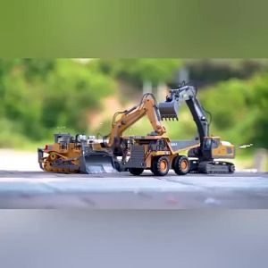 [SG Seller]Simulation Remote Control Construction Truck Alloy RC Excavator Bulldozer Dump Truck Toy Rechargeable RC Car