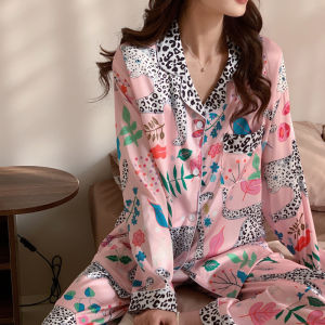 New Womens Loungewear Spring Ice Satin Long-sleeved Light Luxury Fashion Leopard Print Comfortable Two-piece Wholesale Pyjamas