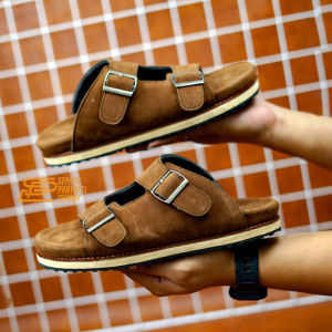 SPC - SANDAL SLIPPER KULIT SUEDE PRIA CASUAL - SENDAL SLIDE COWOK TRENDY STYLE KORE - FOOTBED KLASIK ETNIK WANITA - CLOG SLOPS TREVELING INDOOR SANTAI - SEPATU BUSTONG FORMAL