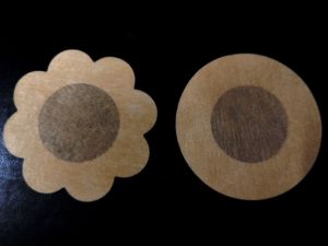 [HCM]60 Miếng dán ngực nữ giấy miếng dán ti ngực giấy hình hoa mai hình tròn cao cấp dùng 1 lần nhỏ gọn tiện lợi thay áo ngực thoải mái đi mưa tắm biển (MS 01008) Anna Shop