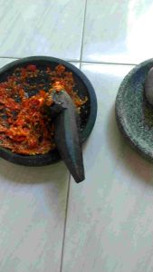Cobek Batu Asli 💯% Ukuran 20 cm Coet Munthu Penghalus Penumbuk Cobek Rempah Bumbu Cobek Bubut Asli yang telah terbukti kualitasnya