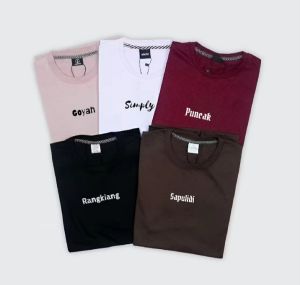 kaos distro pria lengan pendek terbaru model variasi sablon branded baju pria dan wanita lengan pendek kekinian baju pria dan wita model sablon variasi branded