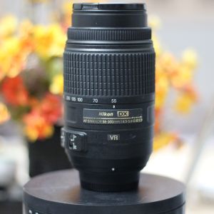 Ống kính Nikon AF-S 55-300 VR