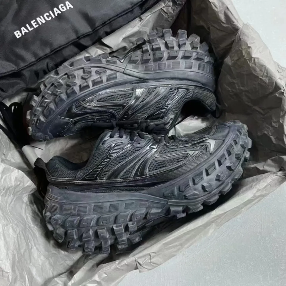 Dad shoes balenciaga discount price