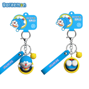 Doraemon Fan 100% เสื้อโดราเอมอนของแท้ Doraemon พวงกุญแจพร้อม รูปแบบโดราเอมอนรูปลักษณ์ กระเป๋าคู่แขวนเครื่องประดับน้ำหอมปรับอากาศพวงกุญแจจี้กระเป๋า รูปลักษณ์ เครื่องประดับชาร์ม RAM0023
