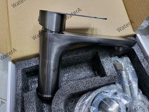 (Q. Tân Bình) Vòi lavabo vòi rửa mặt nóng lạnh inox SUS 304 sơn tĩnh điện xám đen