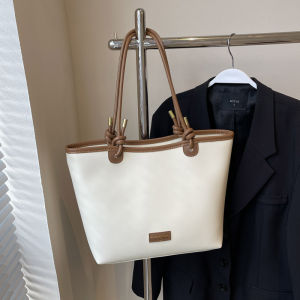 กระเป๋าถือความจุขนาดใหญ่สีตัดกัน กระเป๋าสะพายลําลองสําหรับเดินทาง