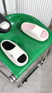 [Free Shipping] 2026 New Summer Outdoor High-End Slippers Thick-Soled Indoor Home Bathroom Slippers For Women