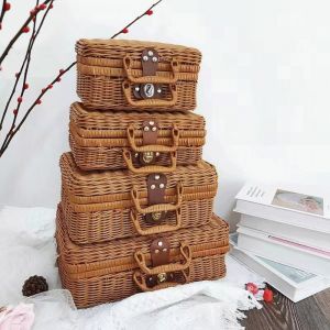GTRBFDS Portable Rattan Woven Box Decorative Suitcase Woven Picnic Box Retro with Handle Rattan Storage Box Outdoor