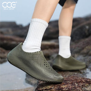 New Trendy Anti-Slip Design Lightweight Breathable Flexible Closed-Toe CLogs For Men Size 40-44