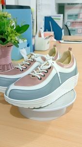 Sepatu wanita wedges ONE LOVE model tali warna kombinasi terbaru sol ringan empuk dan bergaransi