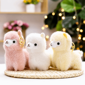 ZEIIE PP Cotton Alpaca Plush Pendant Plush Soft Fluffy Texture Mini Sheep Doll Portable Fluffy Plush Charm Car Key Decoration