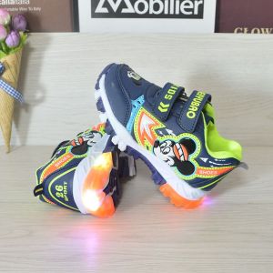Sports Shoes Female Boys Cartoon Light Mickey Bear Flashing Running Shoes 3-7 Princess Travel Shoes