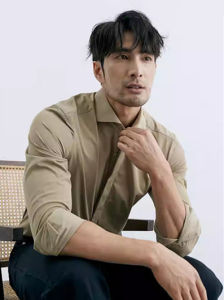 HUILISHI Mens Plain Oversized Long Sleeve Korean Style Shirt