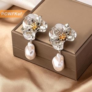 【PCWFKef】 New Flower Shaped Petal giả ngọc trai mặt dây Earrings đối với phụ nữ bên món quà kỳ nghỉ đồ trang sức thời trang tai Phụ kiện