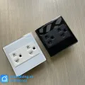 Ổ Cắm Mặt kính cường lực vuông viền vàng + hạt pana. 