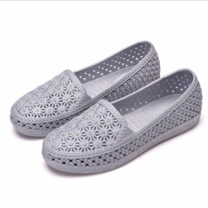[Free Shipping] WomenS Clog Sandals 2025 New Summer Flat Heeled Sandals For Middle-Aged And Elderly Mothers Closed-Toe Slippers Nurse Shoes