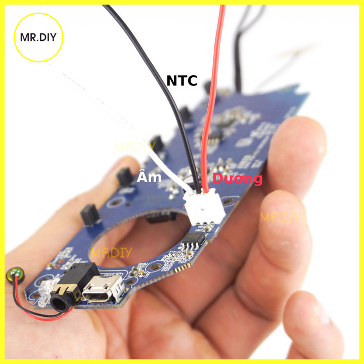 Combo%20ch%E1%BA%BF%20loa%20Anker%20Souncore,%202%20loa%20XB21%20s%E1%BB%B1%20k%E1%BA%BFt%20h%E1%BB%A3p%20ho%C3%A0n%20h%E1%BA%A3o%20-%20Image%205