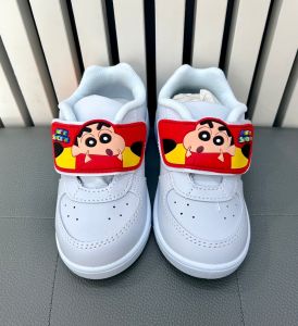 J รองเท้านักเรียน รองเท้านักเรียนชายรองเท้าอนุบาล มีทั้งวอร์มขาว และหนังดำ Size 25-35 ราคาป้าย 300 บาท