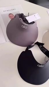 หมวกชาวประมงผ้าเดนิมสีพื้น ป้องกันแสงแดดสำหรับฤดูใบไม้ผลิและฤดูร้อน เหมาะสำหรับกิจกรรมกลางแจ้ง กอล์ฟ เทนนิส แบดมินตัน ระบายอากาศได้ดี