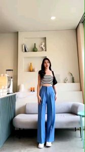 c o ll e c t i o n ขากระบอกขอบเล็กซิปหน้าเอวสูงพร้อมส่ง