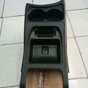 Console box calya sigra motif kulit jeruk