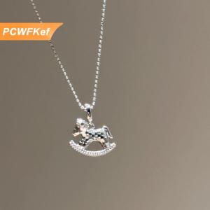 【PCWFKef】 Thời Trang Tinh Tế Pony Mặt Dây Chuyền Vòng Cổ Cho Phụ Nữ Nữ Nữ Tính Đa Năng Xương Đòn Chuỗi Năm Mới Trang Sức Phụ Kiện Ngựa Năm Quà Tặng