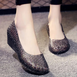 FHANCHU 2026 New Soft PVC SandalsWedges Jelly ShoesCrystal Summer HeelsHollow OutRound ToeGoldSilverSize 36-40Dropship