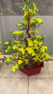 Cây mai bonsai giả để bàn trang trí tết