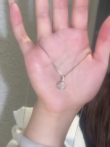 Dây chuyền chạm xương quai xanh cô gái ngọt ngào với mặt dây chuyền tròn điều chỉnh neckchain phụ kiện của phụ nữ Ngày Valentine