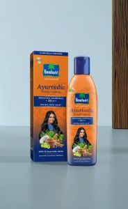 Parachute Advansed Ayurvedic Coconut Hair Oil | for Hair Fall Control & Hair Growth | with Coconut & 25 Ayurvedic Herbs Like Amla Neem Bhringraj Brahmi Methi Etc | Clinically Proven | 300Ml