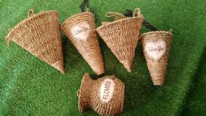 กระเช้างานสานแบบแขวนและแบบติดผนัง