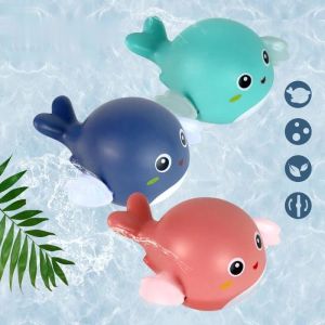 เล่นลอยน้ำ เด็ก เป็ด ปลาโลมา เต่า ไขลานว่ายน้ำ หรือของเล่นลอยน้ำ หรือของเล่นว่ายน้ำ ที่มีสีเดียวกัน