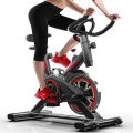 Spinning bike Sepeda statis peralatan fitness dalam ruangan yang sangat tenang. 