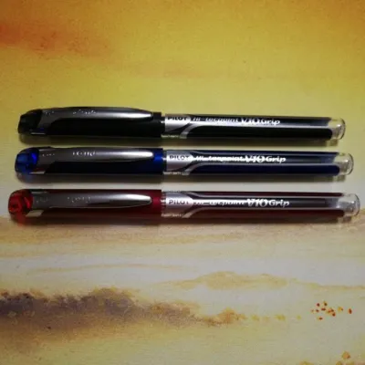 [FPS FairPriceSupplies] Pilot V10 Grip Hi-tecpoint Roller Ball 1.0 Pen