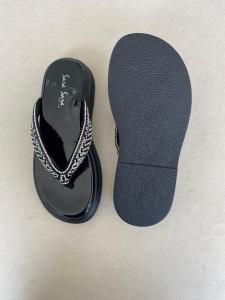 Sara Sara Diamond Sandal Jepit Wanita Elegan Motif Kristal Platform Tinggi - Warna Abu Tua/Hitam