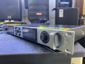 [HCM]Micro không dây SHURE UGX23 PLUS Chính hãng ( 4 râu tiếp sóng 2 tụ shure ) năm 2023 - Gia Khang Audio