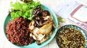 นูทริริส ควินัว สีแดง ออร์แกนิค 350 กรัม Exp.2/2027 - จัดส่งฟรี - สำหรับผู้ใหญ่ สูตรไดเอท ไฟเบอร์สูง ปลอดสารเคมีตกค้าง จากเปรู ( Organic Red Quinoa ) NUTRIRIS Brand