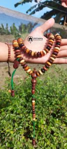 Tasbih Kayu Bertuah Kombinasi 11 Macam Ukuran 14mm Isi 100 Butir Muslim Motif