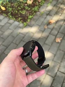 [ｈｏｔ] Suitable for Huawei watches with silicone leather straps  20/22mm Watch strap Samsung magnetic folding clasp strap