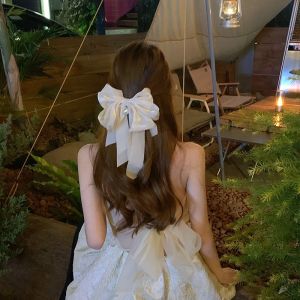 กิ๊บติดผมสไตล์เกาหลี โบว์มุกใหญ่ ประดับผม กิ๊บสปริงสำหรับผู้หญิง