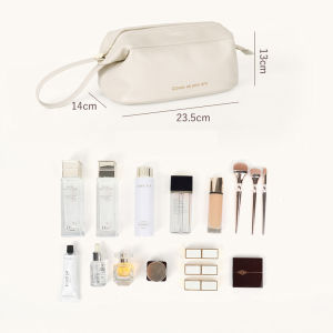 Leather Luxury Cosmetic Pouch New Style Make Up  Storage Bag Travel Makeup Accessories Organizer Korean Fashion Makeup Holder