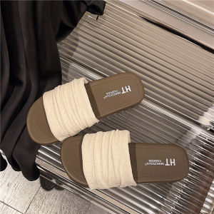 2026 New WomenS Casual Flat Sandals For Summer Outings Fashionable And High-End Beach Sandals